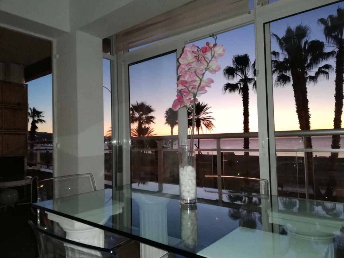 Apartamento Lujo Frente Al Mar Centro De มาลากา ภายนอก รูปภาพ